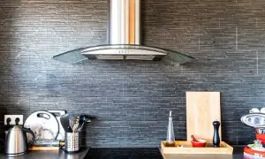 Jak zamontować okap kominowy - proste kroki, które ułatwią instalację