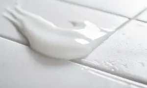 Ile czasu schnie silikon sanitarny? Poznaj kluczowe czynniki wpływające na czas utwardzania