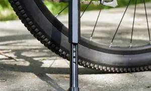 Jak zamontować kij do roweru - krok po kroku dla bezpieczeństwa